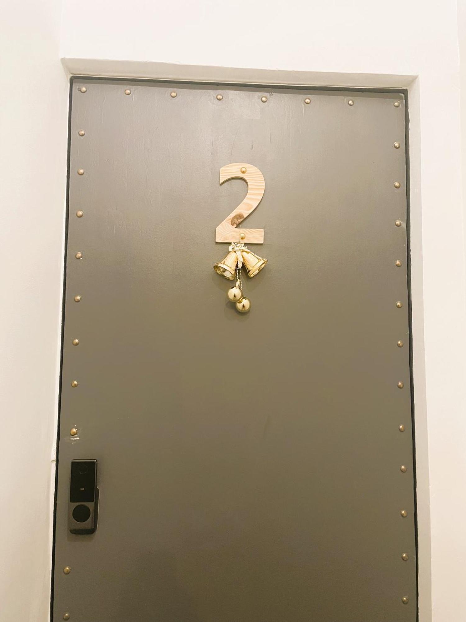 6Even Hotel - Have A Staycation In The Cafe Apartments Building Ciudad Ho Chi Minh  Exterior foto